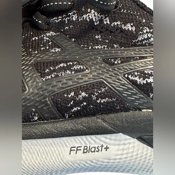 New ASICS Gel Nimbus 24 MK Black Running Shoes‎ Men’s Size 7