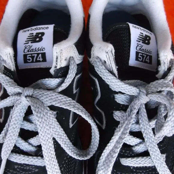 new balance 574 classic shoes size 7.5  with 16 pictures to help you decide