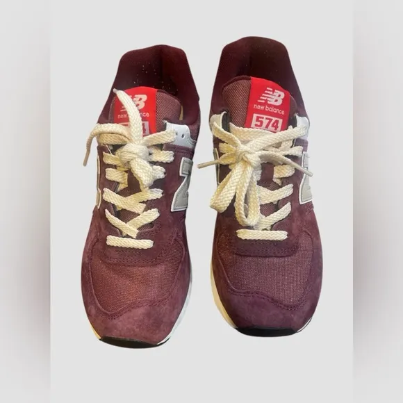NEW BALANCE 574 Core Burgundy White Lifestyle Shoes Sneakers 8.5 Wmn 7 Men’s NIB