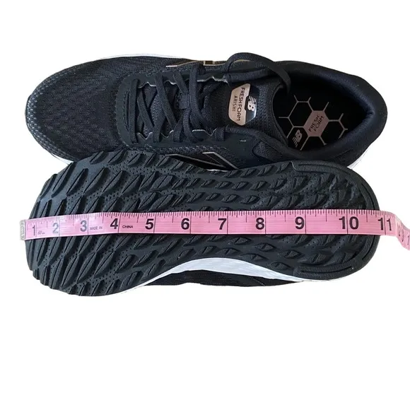 NEW BALANCE Arishi Running Shoes Fresh Foam Midsole Black Mesh Women 8 NWT