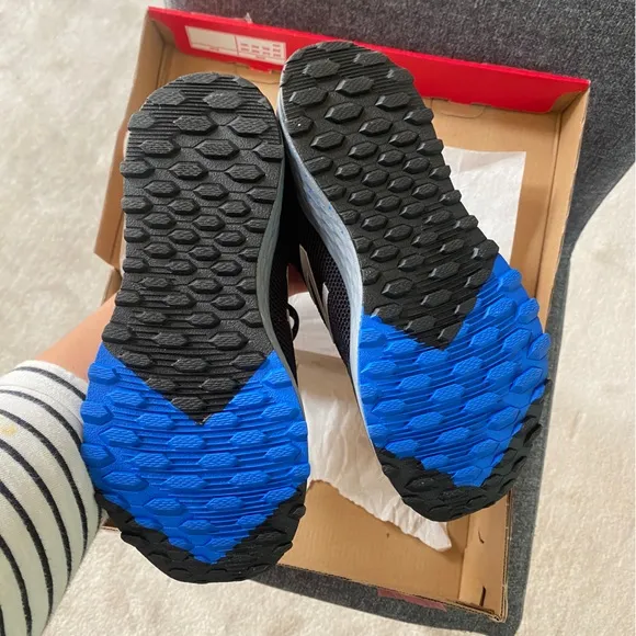NEW BALANCE Black V1 Fresh Foam Sneaker Shoes