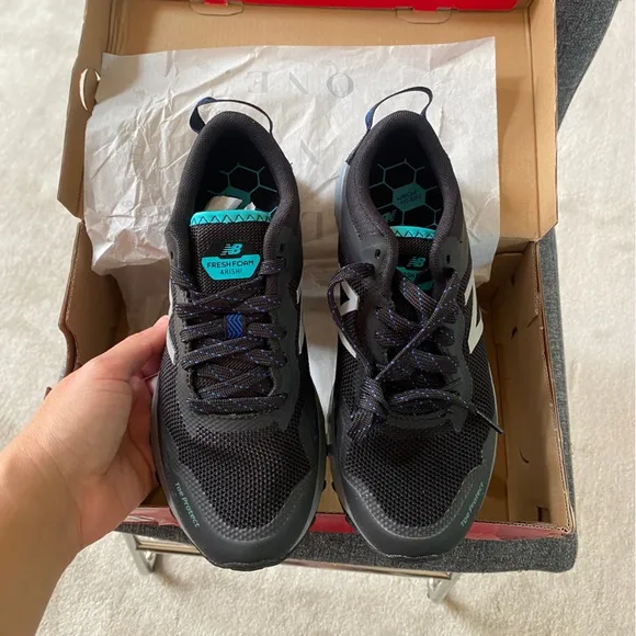 NEW BALANCE Black V1 Fresh Foam Sneaker Shoes