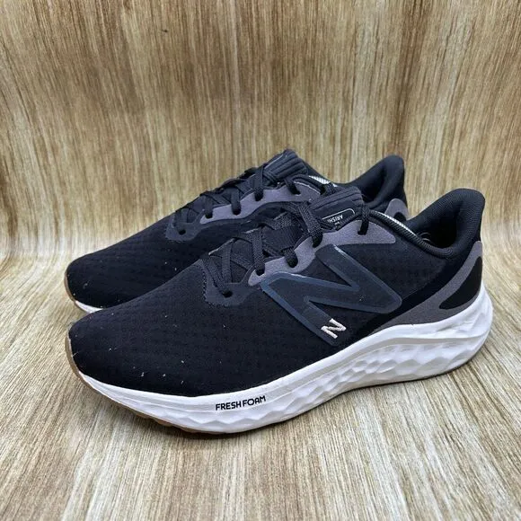New Balance Fresh Foam Arishi v4 Women's Size 9 Black Sneakers‎ Shoes Running