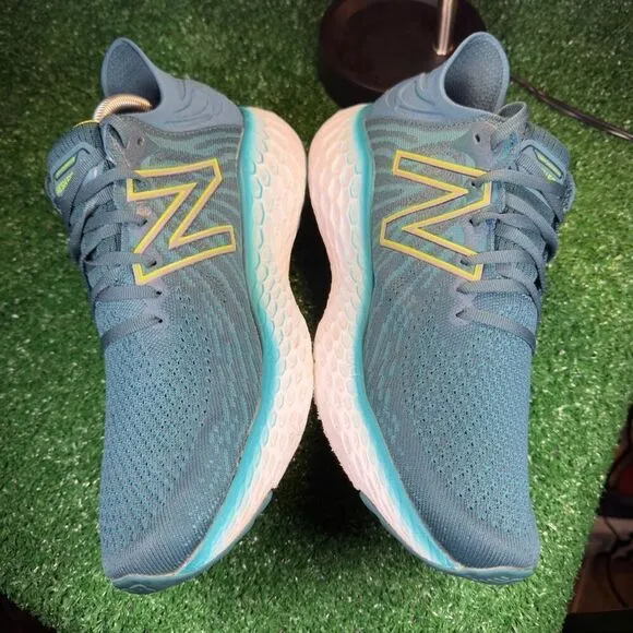 NEW BALANCE FRESH FOAM - Men’s Running Shoes - SIZE 10