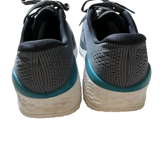 New Balance‎ Fresh Foam More V3 Sneakers Men's 10 Blue Running Shoes READ PLS✅