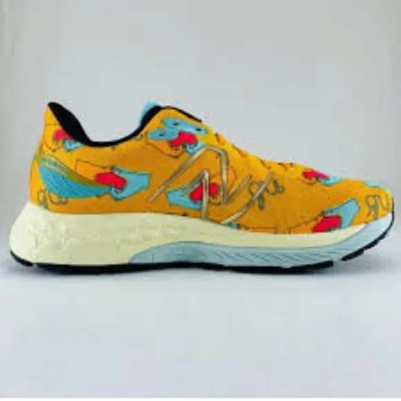 New Balance FRESH FOAM  Orange Heart Graphic  Running Shoes men sz10 nwot   box