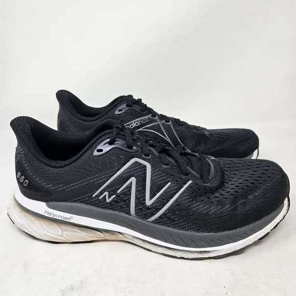 NEW BALANCE Fresh Foam V13 Black Running Shoes 8.5M | 10W