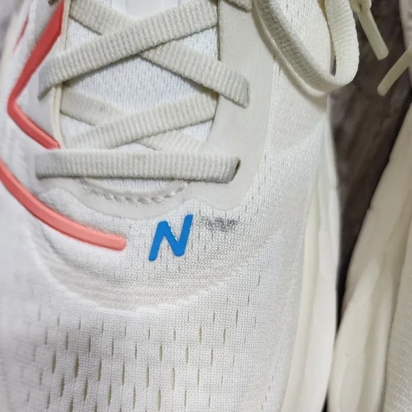 New Balance Fresh Foam X More V4 Wide Beige Orange Women Running Shoes WMORCF4-D