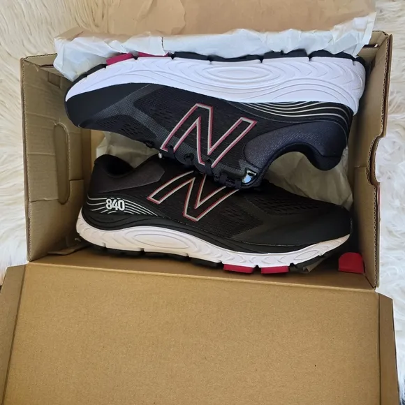New Balance Mens 840v5 Running Shoes