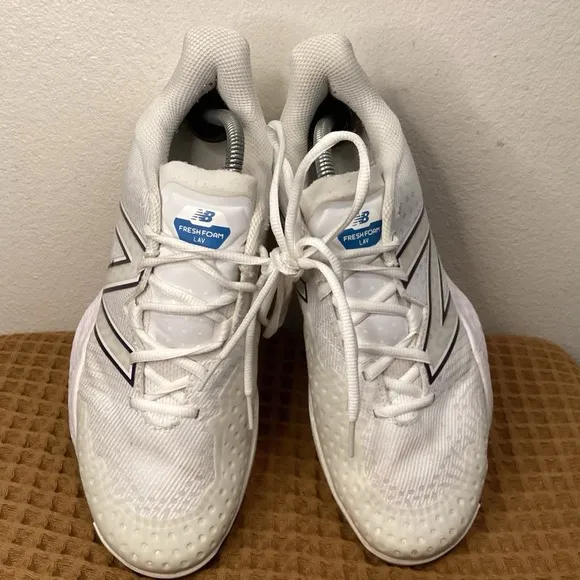 New Balance Mens Fresh Foam X Lav V2 Tennis Pickleball Shoes Sz 9 White Sneakers