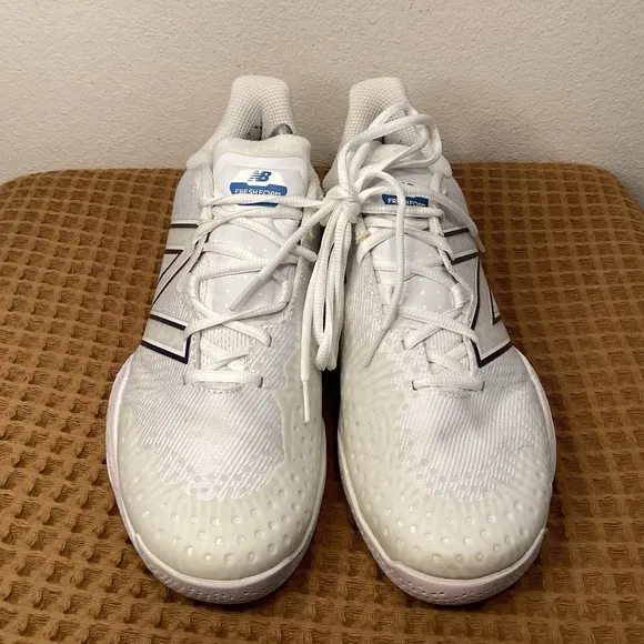 New Balance Mens Fresh Foam X Lav V2 Tennis Pickleball Shoes Sz 9 White Sneakers