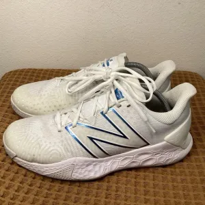 New Balance Mens Fresh Foam X Lav V2 Tennis Pickleball Shoes Sz 9 White Sneakers