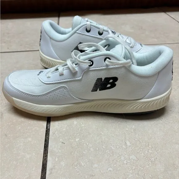 New Balance Tennis-Hard Court Fuel Cell 996v5 Men 8.5 wide White Shoes MCH996S5