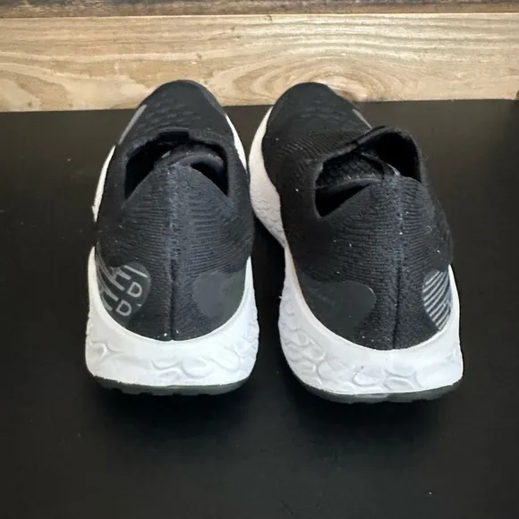 New Balance Women’s 9.5 Fresh Foam x 1080 Unlaced V1 Running Shoes W1080SLK