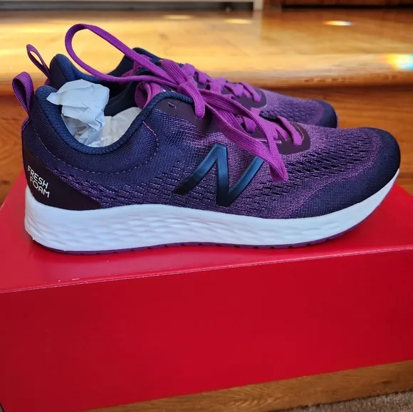 New Balance Womens Running Shoes Sneakers 8.5B Fresh Foam Arishi Purple Navy NIB