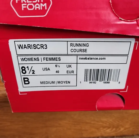 New Balance Womens Running Shoes Sneakers 8.5B Fresh Foam Arishi Purple Navy NIB