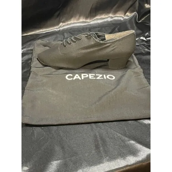 NEW Capezio Womens Practice 1.25&quot; Cuban Heel Ballroom Shoe (Black) – Size 8.5M