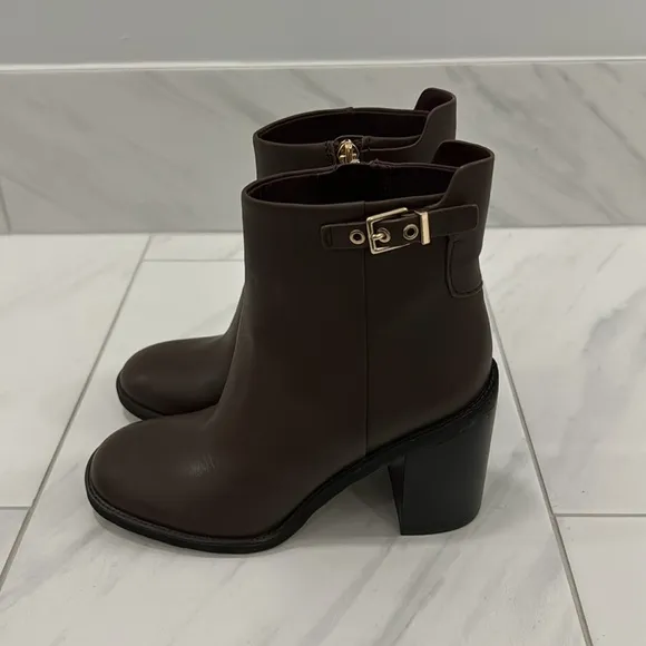 NEW! Franco Sarto Umber Dark Brown Leather Rivet Ankle Bootie - Size 6