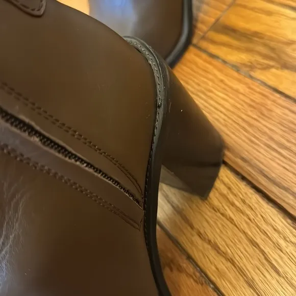 NEW! Franco Sarto Umber Dark Brown Leather Rivet Ankle Bootie - Size 6