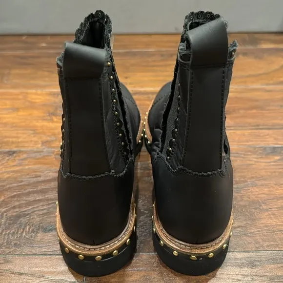 NEW! Free People Atlas Womens Pull On Leather Ankle Boots - Size 39 EU/ 9 US