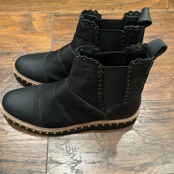 NEW! Free People Atlas Womens Pull On Leather Ankle Boots - Size 39 EU/ 9 US