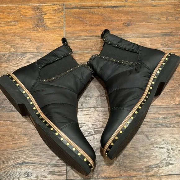 NEW! Free People Atlas Womens Pull On Leather Ankle Boots - Size 39 EU/ 9 US