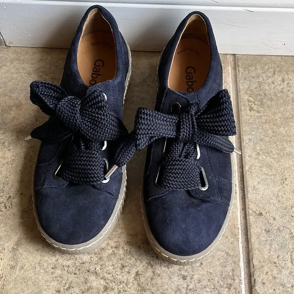 NEW!! Gabor Navy Wide Lace Tennis Shoes | Size 4 1/2