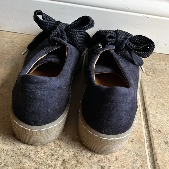 NEW!! Gabor Navy Wide Lace Tennis Shoes | Size 4 1/2