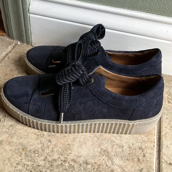 NEW!! Gabor Navy Wide Lace Tennis Shoes | Size 4 1/2