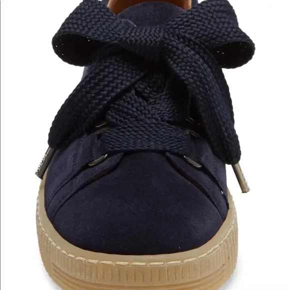 NEW!! Gabor Navy Wide Lace Tennis Shoes | Size 4 1/2