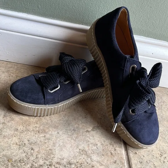 NEW!! Gabor Navy Wide Lace Tennis Shoes | Size 4 1/2