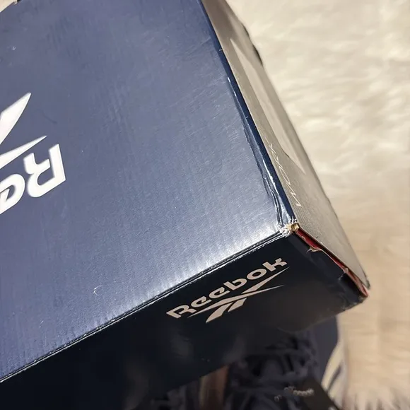 NEW In Box Reebok Women’s 11.5 HIIT TR Athletic Work Shoes