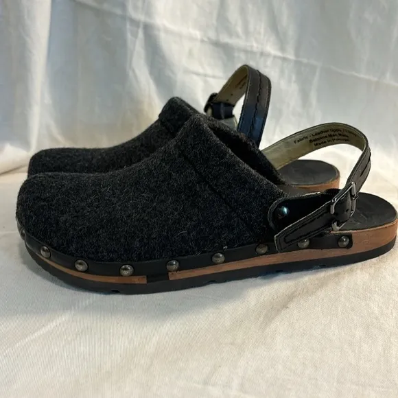 NEW KALSO Earth Shanti Black Mules Clogs Buckle Grommets Wool Negative Heel 8