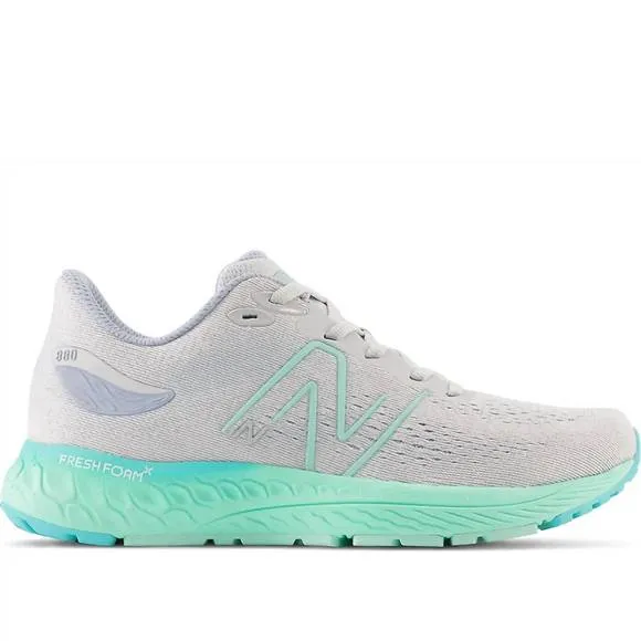 NEW NEW BALANCE kids' fresh foam 880 v12 shoes in light aluminum / green