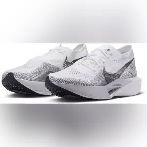 NEW!! Nike Vaporfly 3 Running Shoes - Men’s 6.5 / Woman’s 8 (No Box)