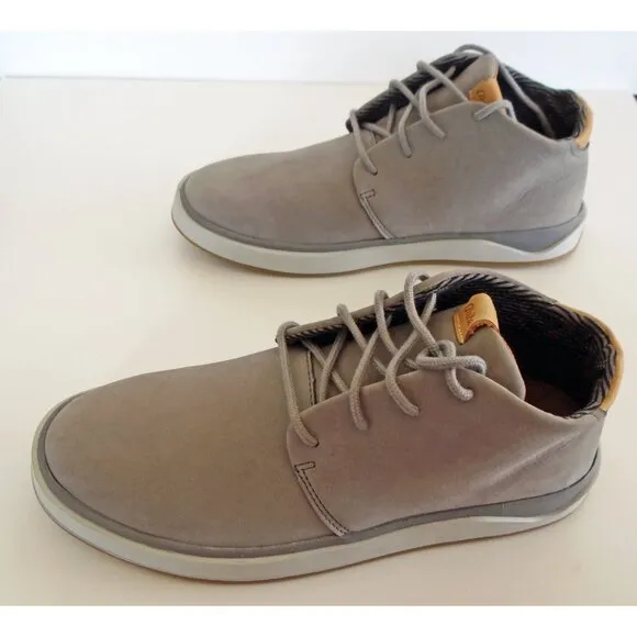 NEW OluKai Men's Papaku 'Ili Chukka Boots in Graphite Gray Sz 9.5 (9 1/2)