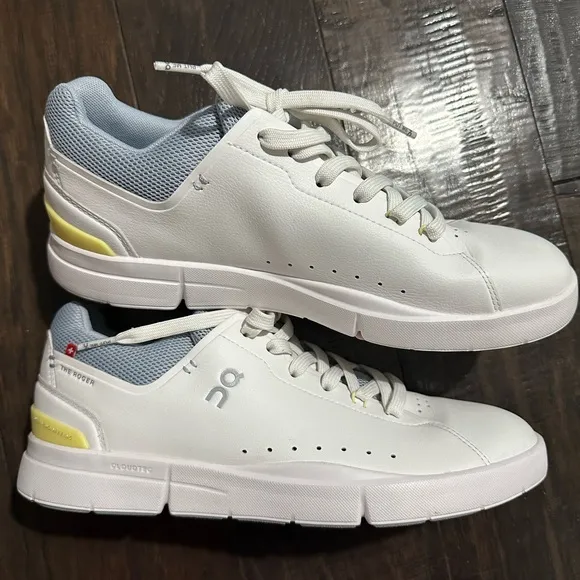 NEW On Womens Running On Cloud The Roger Advantage Sneakers White / Grey SZ 9.5B