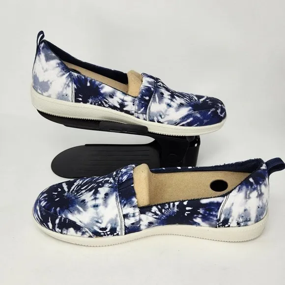 New Skechers Womens Madison Ave To Dye For Blue Tie-Dye Slip-Ons Shoes Size 11