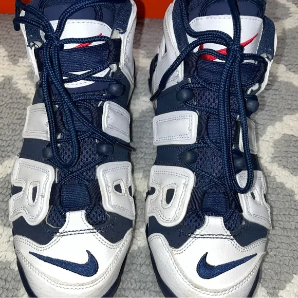 NIB- Nike Air More Uptempo- Size 6 Youth