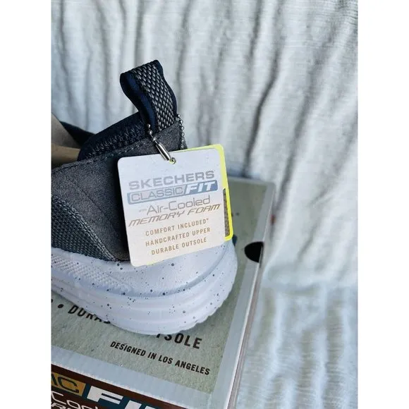NIB Skechers Classic Fit w/ Air  Cooled Memory Foam Charcoal 204568 Shoes