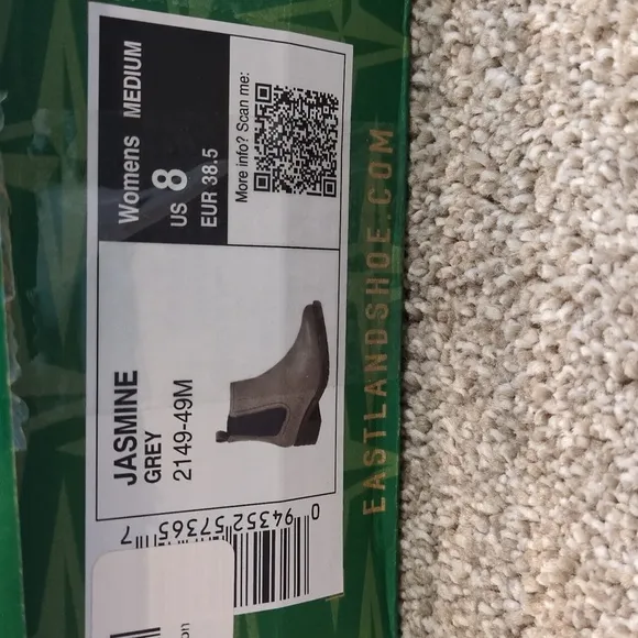 NIB Women's Eastland  Grey and Blue Ankle Boots size 8