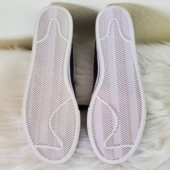 Nike - 2Pcs Short   Tennis Shoes