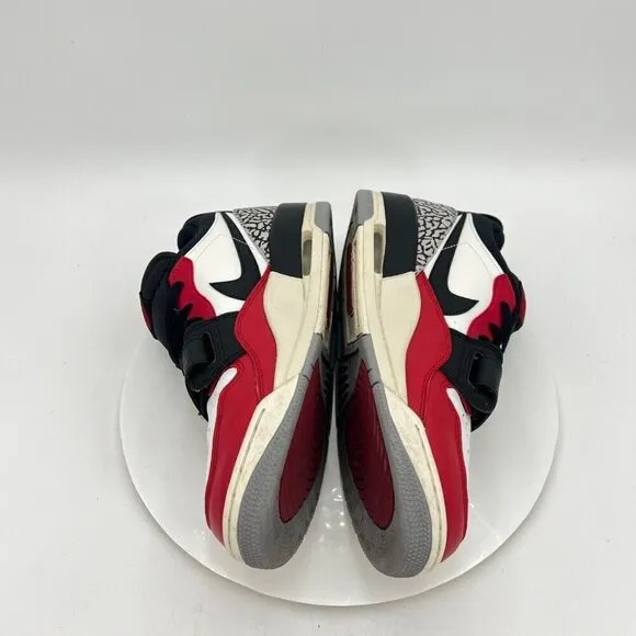 Nike Air Jordan Legacy 312 Chicago Men Sz 10.5 CD7069-106 White Red Black Shoes