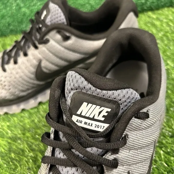 Nike Air‎ Max 2017 Mens 11 Gray Black Shoes Sneaker Athletic Running Training