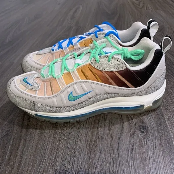 Nike Air Max 98 On Air: NYC La Mezcla - Mens Sz 9.5 - Athletic Shoes Sneakers