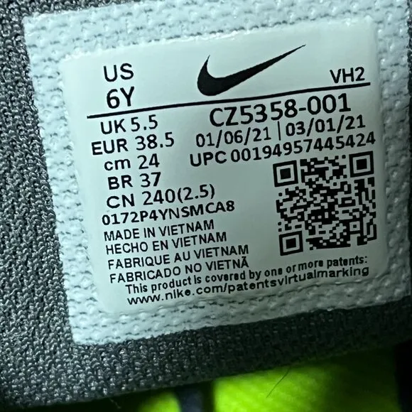 Nike Air Max‎ SC Women's Gray Athletic Training Shoes