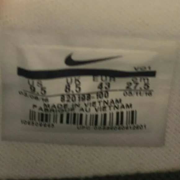 Nike Air Max Typha Training Running Shoes - Men's Size 9.5