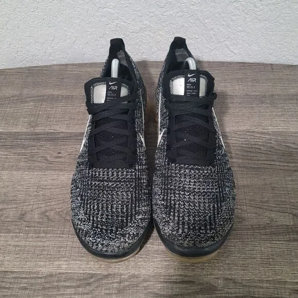 Nike Air Vapormax Flyknit 3 Men's Size 11.5 Running Shoes Black White Oreo
