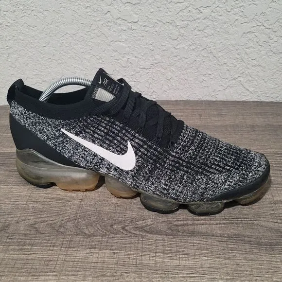 Nike Air Vapormax Flyknit 3 Men's Size 11.5 Running Shoes Black White Oreo
