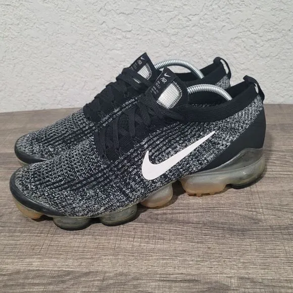 Nike Air Vapormax Flyknit 3 Men's Size 11.5 Running Shoes Black White Oreo